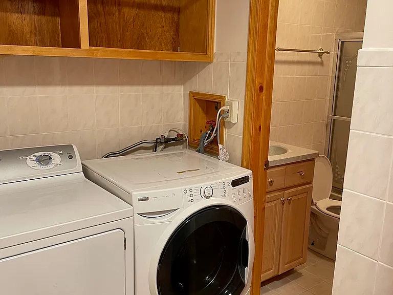 335 N 10th St #2-C — Photo 12