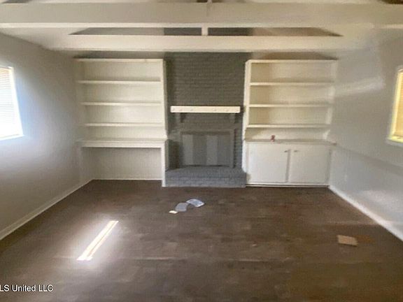 5th image of 1163 Marble St