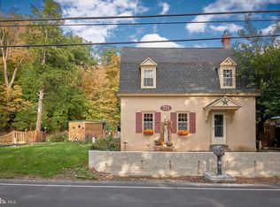 721 Shelbourne Rd, Reading, PA 19606