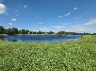 1053 Country Club Ln, Waterloo, IL 62298