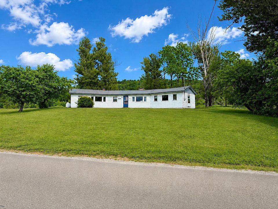 1st image of 715 Great Pond Road