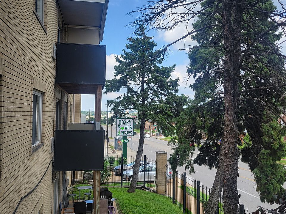 1st image of 2727 Hampton Ave #203