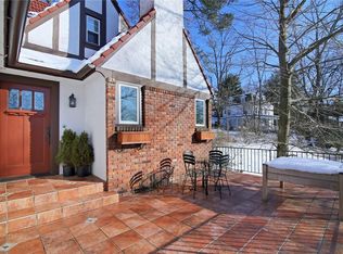 1159 Dobbs Ferry Rd, White Plains, NY 10607