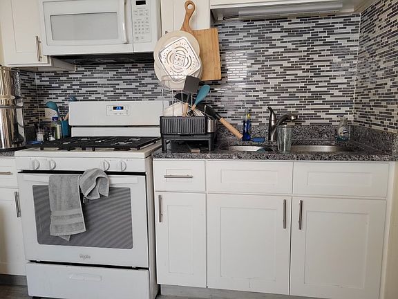 2nd image of 5026 N Kimball Ave APT 3