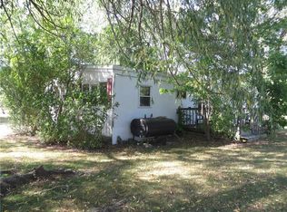 1055 Peoria Rd, Pavilion, NY 14525