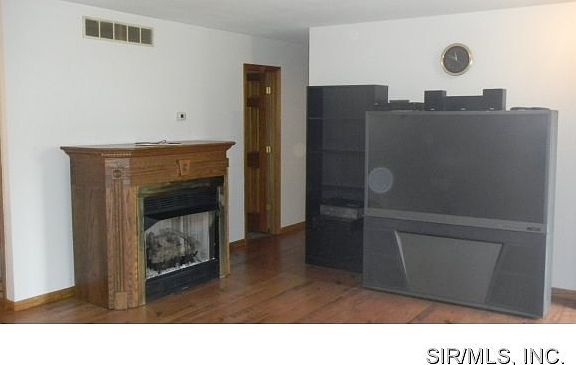 4th image of 614 Westview Dr