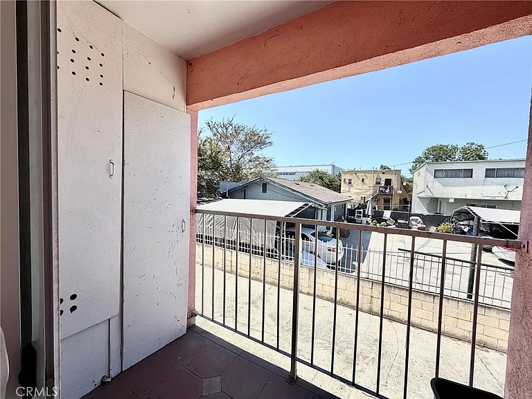 1477 W 20th St #7 — Photo 10