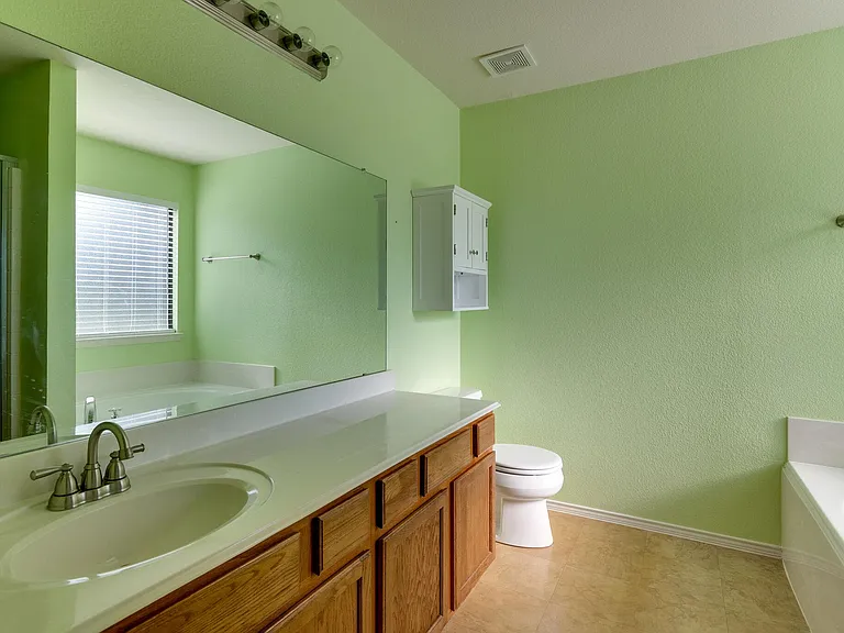13048 Fencerow Rd — Photo 15