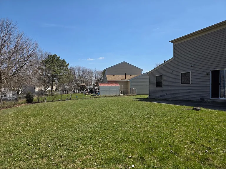 2208 Kensington Dr — Photo 47