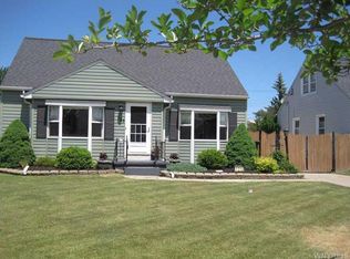125 Canterbury Ln, Buffalo, NY 14217