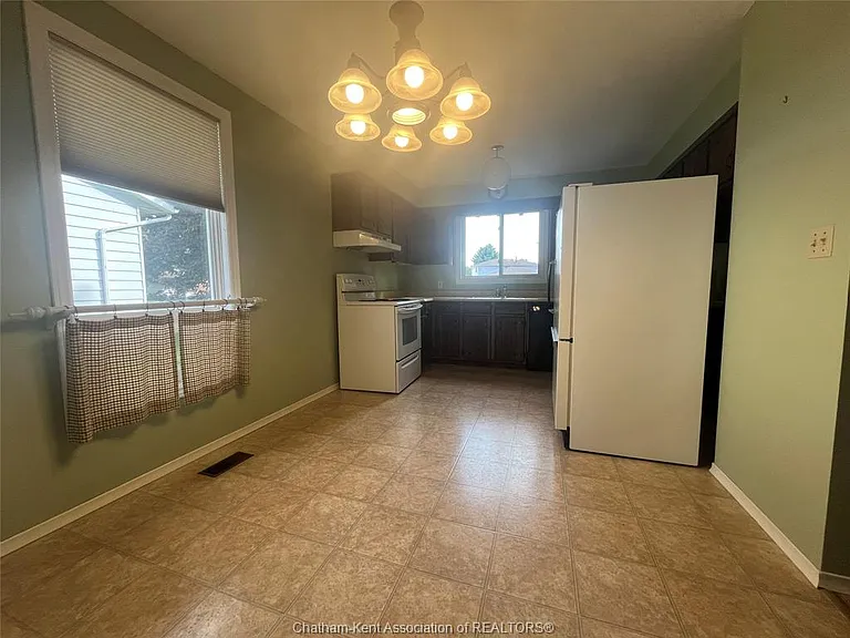 183 Michener Rd — Photo 5