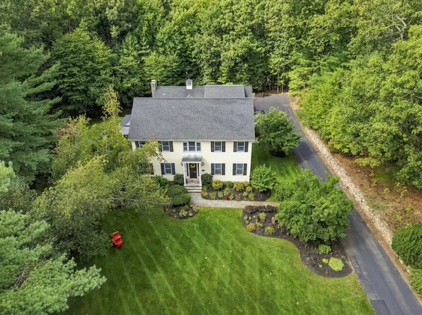 17 Rock Brook Way, Boxford, MA 01921