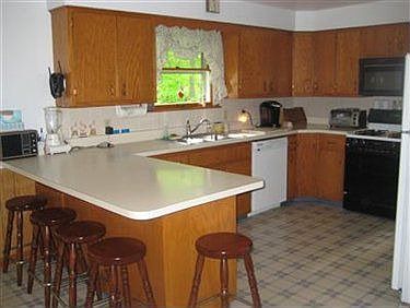 4th image of 7446 Sugartree Dr
