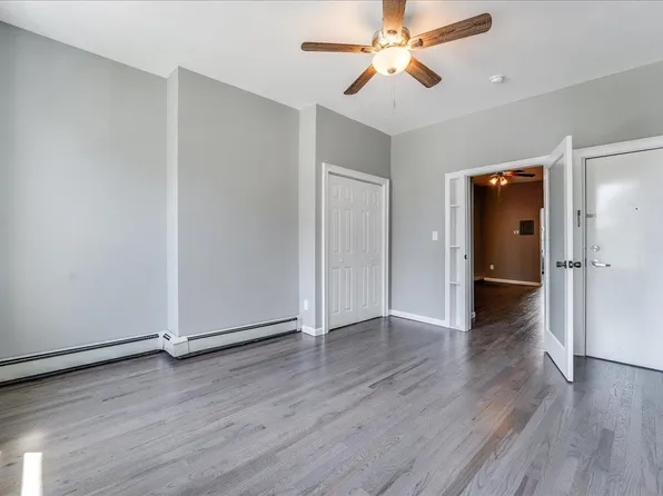 402 Grand Street image 8 of 20