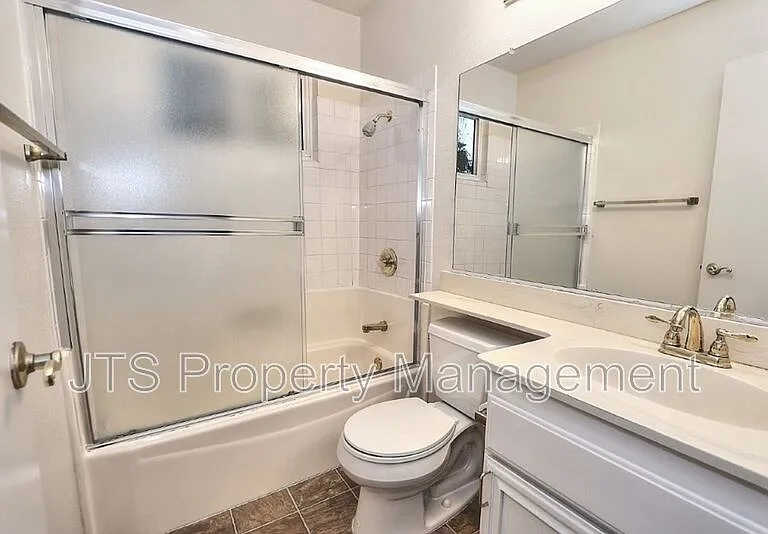 6830 Mellodora Dr — Photo 33