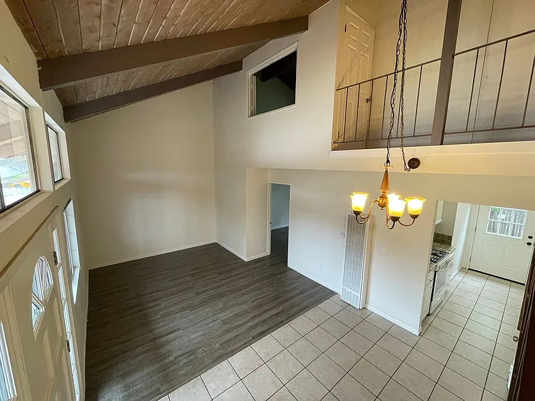 4700 Dexter Dr — Photo 39