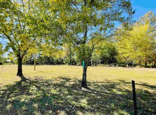 3672 Catfish Ln, Crump, TN 38327