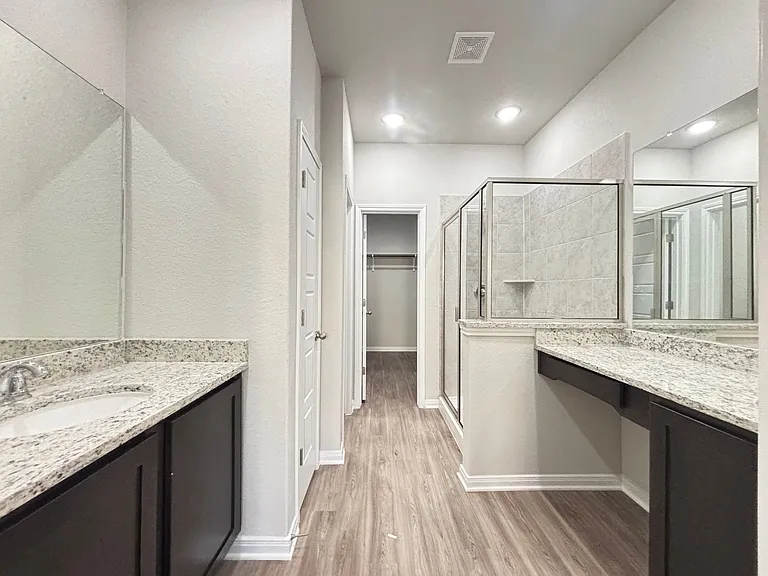 330 Caleb Ct — Photo 13