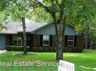 34 Kevin Rd, Hinesville, GA 31313