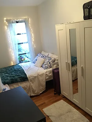 Rented by Kenneth Rosenblum, LREB | media 16