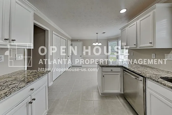 4620 Hampton Square Dr — Photo 6