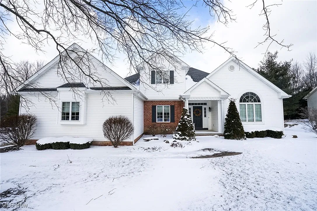 280 Russo Dr photo 1