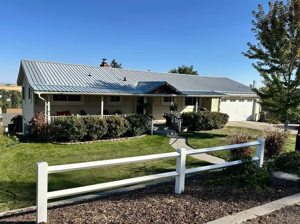 105 N Hilltop Ave, Hines, OR 97738