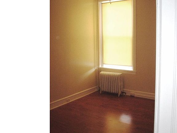 5th image of 1221 N 31st St APT 2