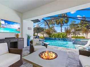 10125 Florence Cir, Naples, FL 34119