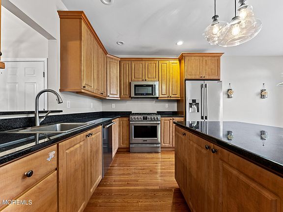 5th image of 21 W Aspen Way