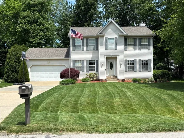 695 Meadowlark Rd, Painesville, OH 44077
