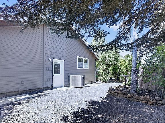 5th image of 64771 Saros Ln