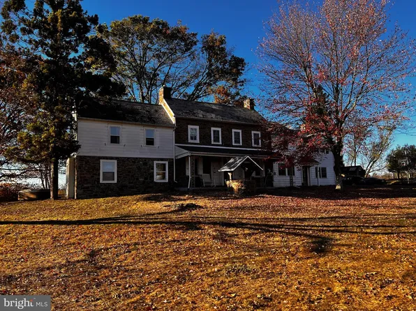 887 Worthington Ml, Newtown, PA 18940