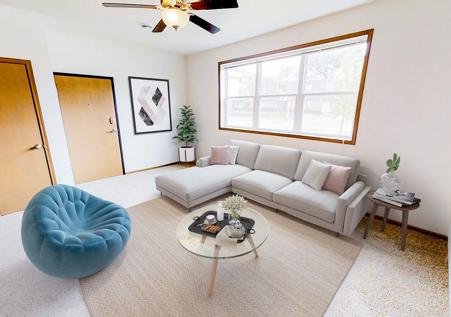140 N. Hyland — Photo 1