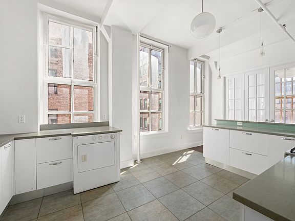 5th image of 12 W 17th St APT 9