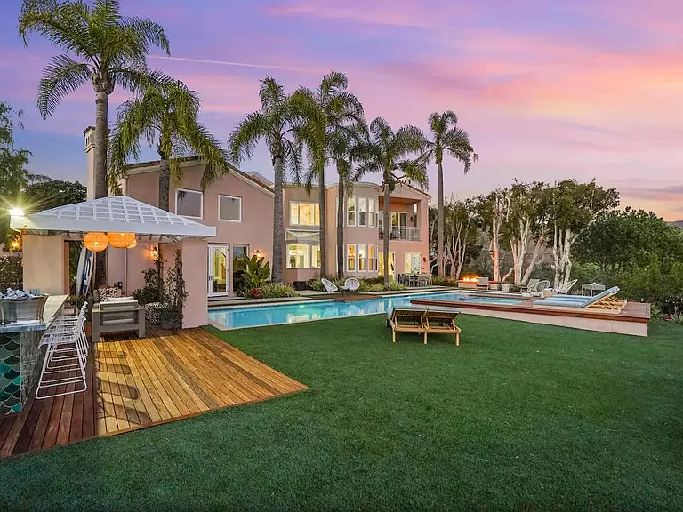 Ample outdoor space for relaxation and enjoyment.