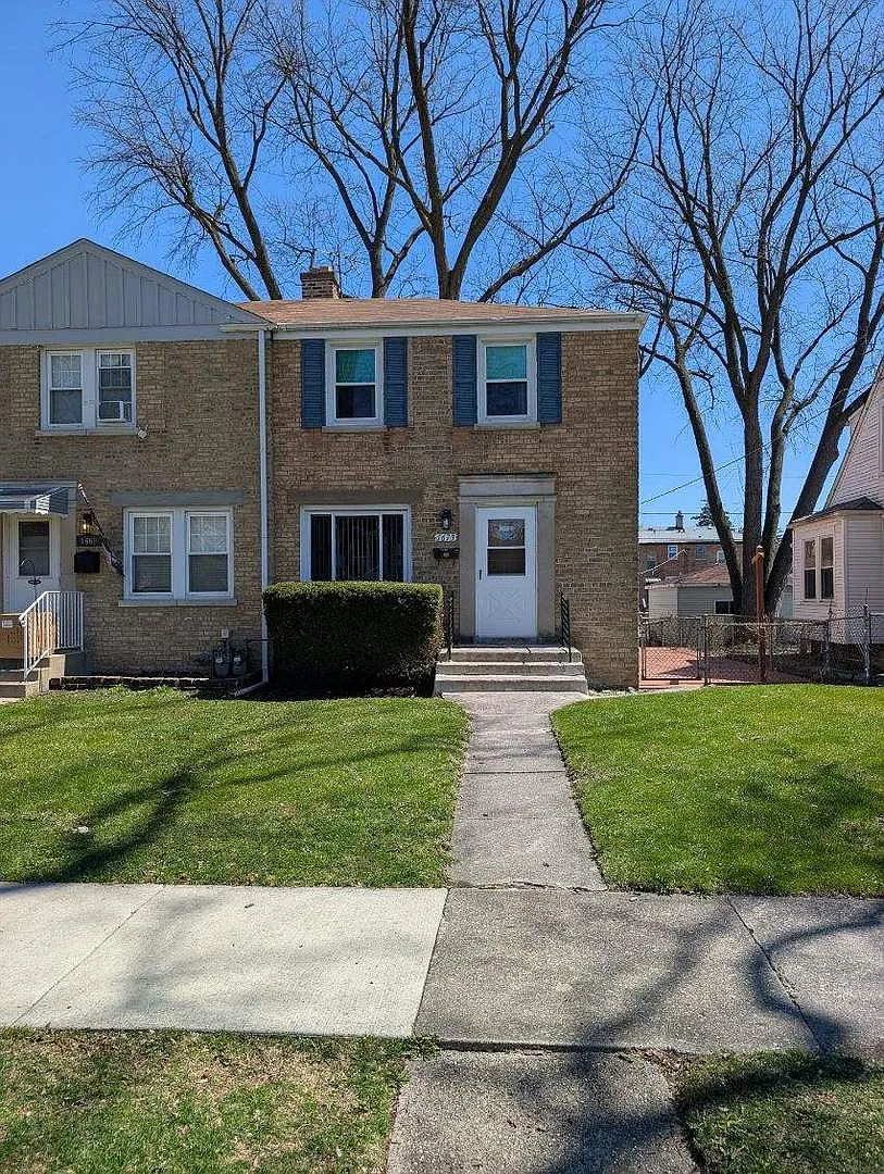 1673 Linden St photo 1
