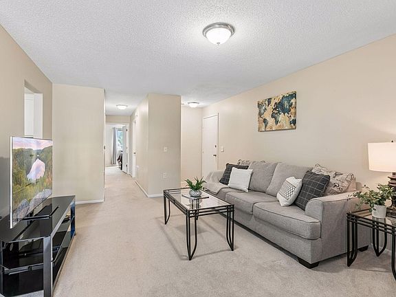 3rd image of 6260 Magda Dr Unit B