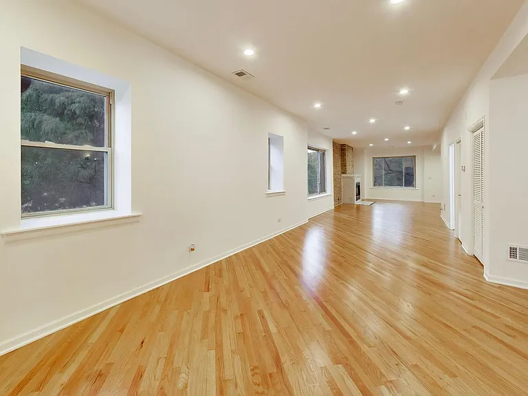 1301 N Oakley Blvd #2B — Photo 6