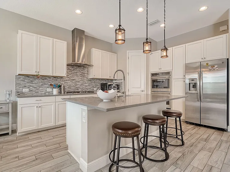6325 Rivo Lakes Blvd — Photo 3