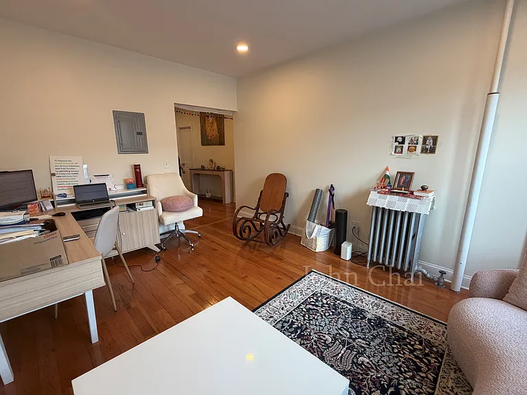 123 Sutherland Rd #E — Photo 5