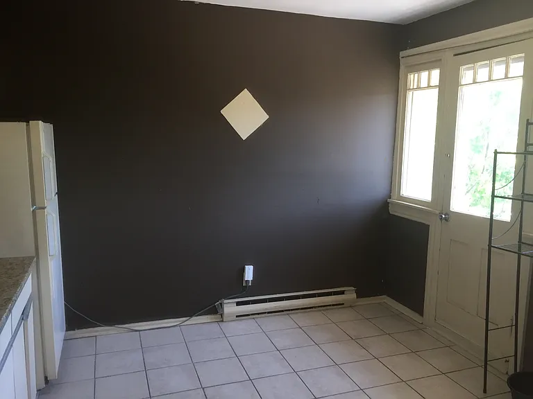 443 N 8th St #3 — Photo 5