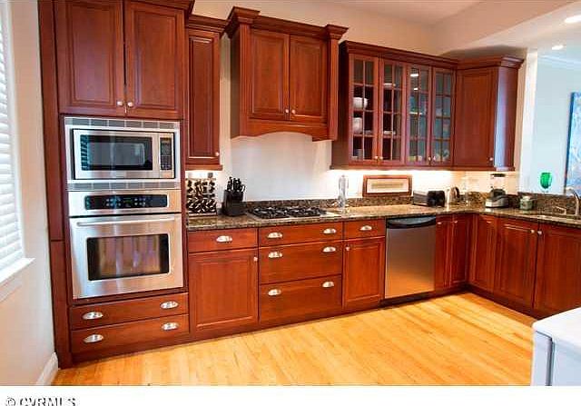 1st image of 1919 E Broad St Unit E