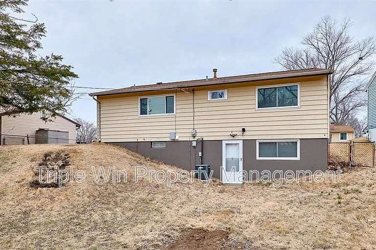 3049 Orton St — Photo 41