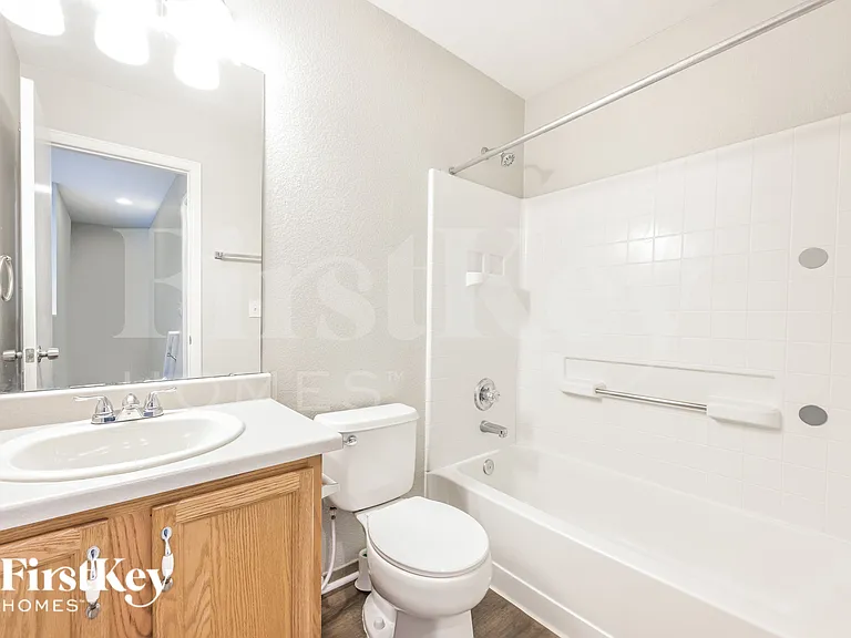 4646 S Tabor Way — Photo 13
