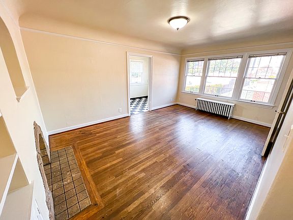 3rd image of 409 10th Ave E APT 306
