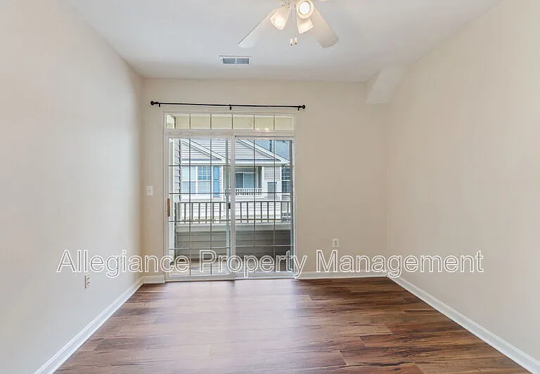 11400 Windleaf Ct #R — Photo 23