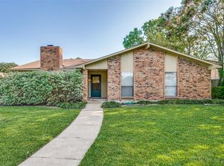 3406 Scott Dr, Rowlett, TX 75088