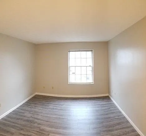 1490 Slade Ave — Photo 5
