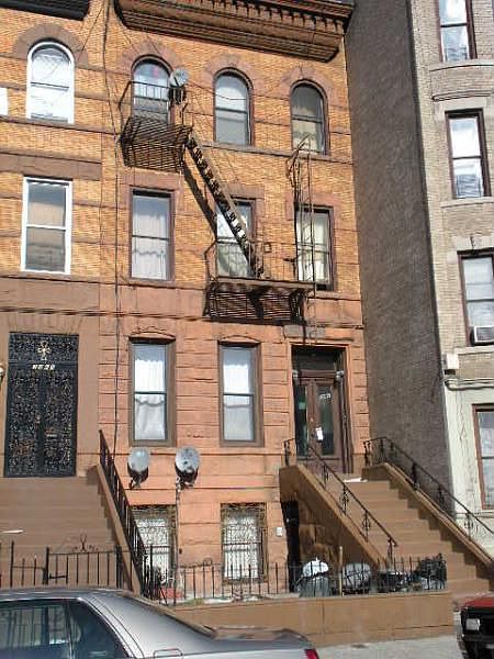 1st image of 1467 Pacific St
